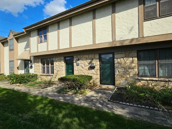 117 Stornoway Dr E, Columbus, OH 43213