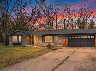 2914 Grandview Boulevard, Madison, WI 53713