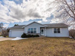 5137 Prairie Rose Rd, Madison, WI 53704