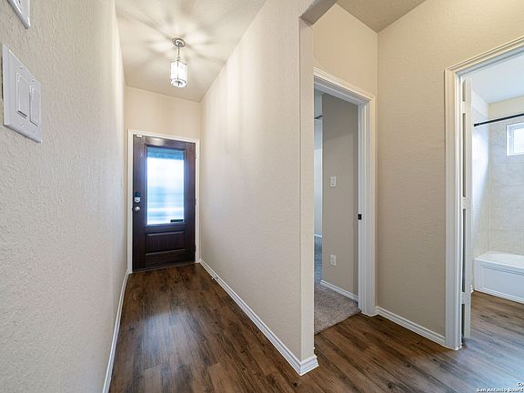 4th image of 9027 LONGHORN PARK