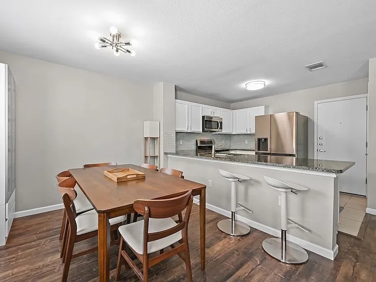 1414 Strickland Dr — Photo 9