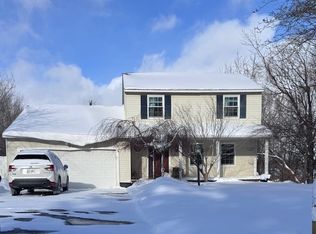 524 Tuscarora Rd, Chittenango, NY 13037