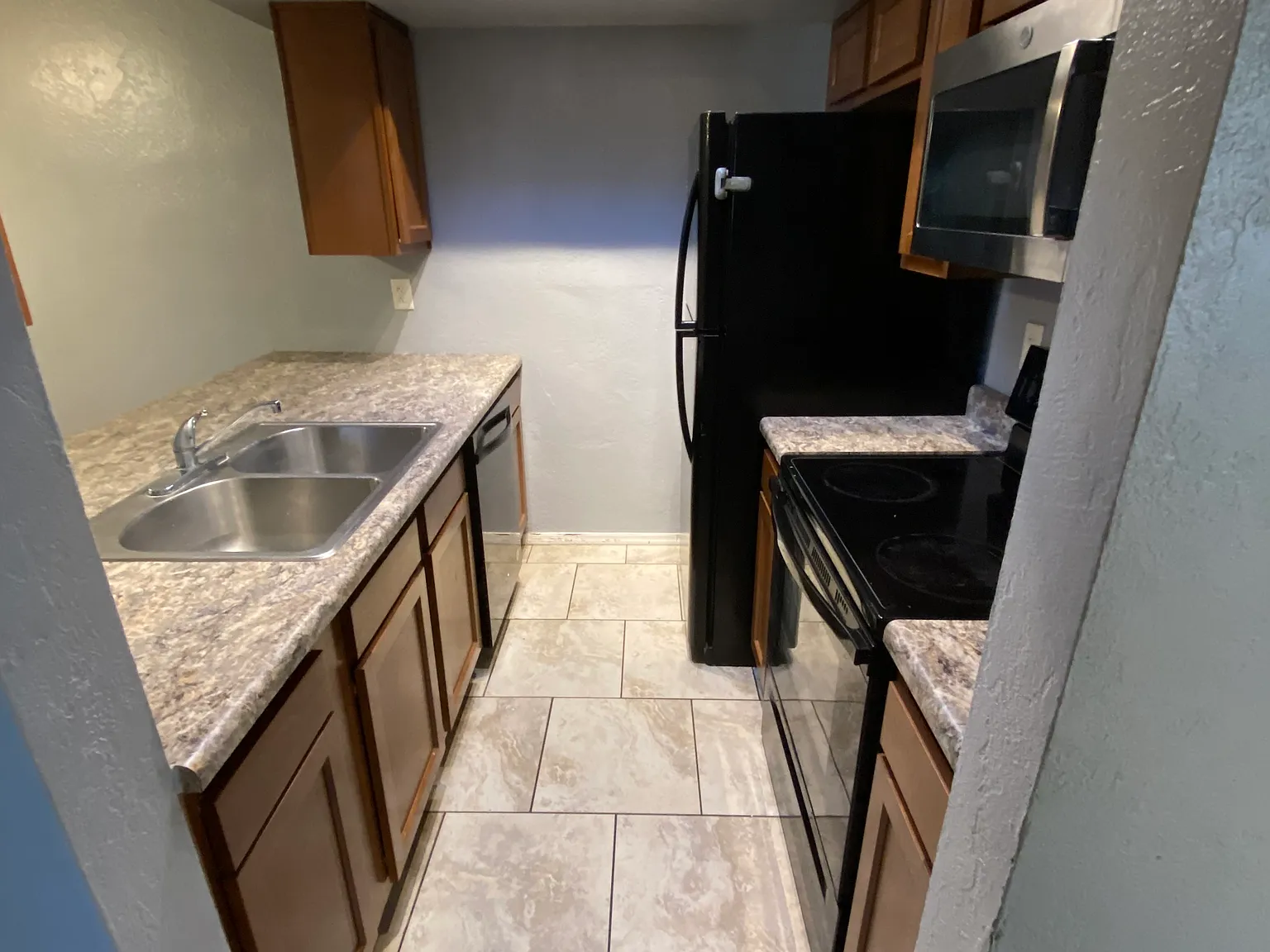 3409 E Glenn St — Photo 4