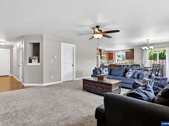5th image of 511 Paradise St