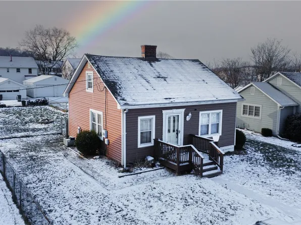 36 2nd St, Lawrence, PA 15055