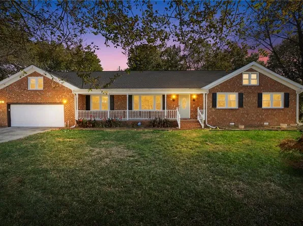 4812 Knollwood Ct, Virginia Beach, VA 23464