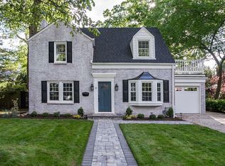 73 Delaware Ave, Freeport, NY 11520