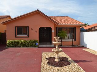 10325 NW 127th St, Hialeah Gardens, FL 33018