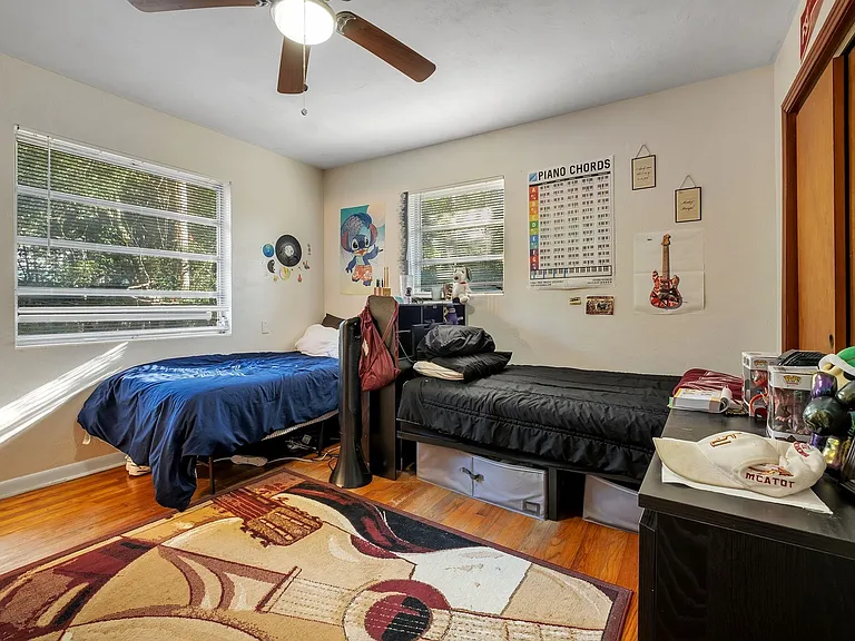 1902 Sunset Ln — Photo 20
