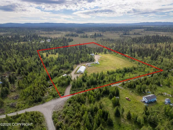 29352 Forever Green St, Anchor Point, AK 99556