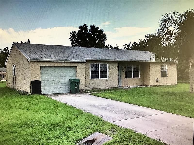 1st image of 2201 SE Baron St