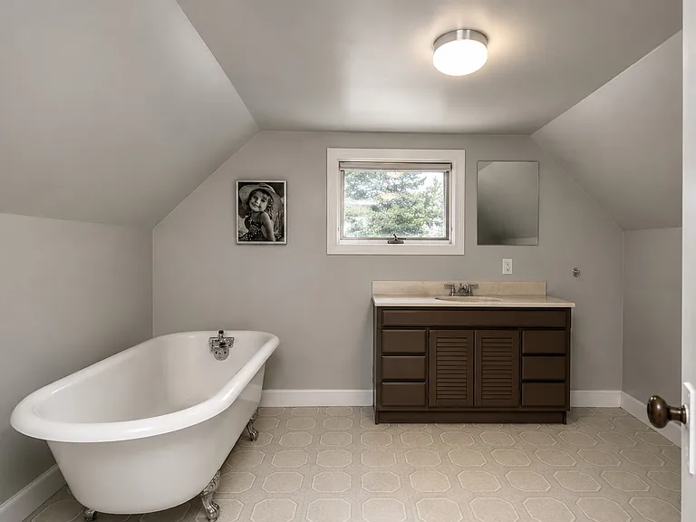 51 Park Ave #2 — Photo 12
