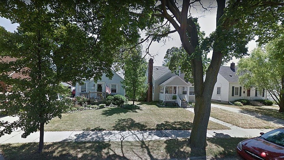 1st image of 610 N Alexander Ave