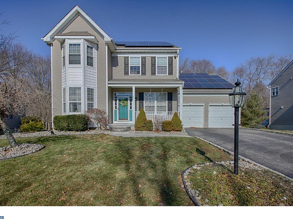 1st image of 8 Gaskin Dr