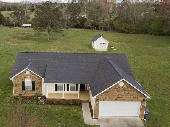 4th image of 130 Fernwood Dr NE