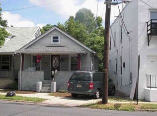 1718 Chambers St, Hamilton, NJ 08610