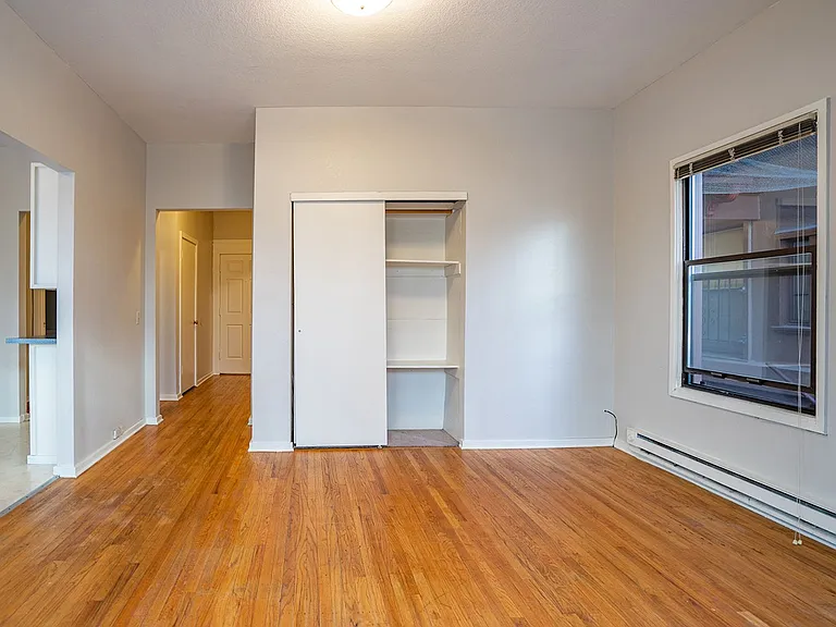 The Duke Apartments — Photo 17