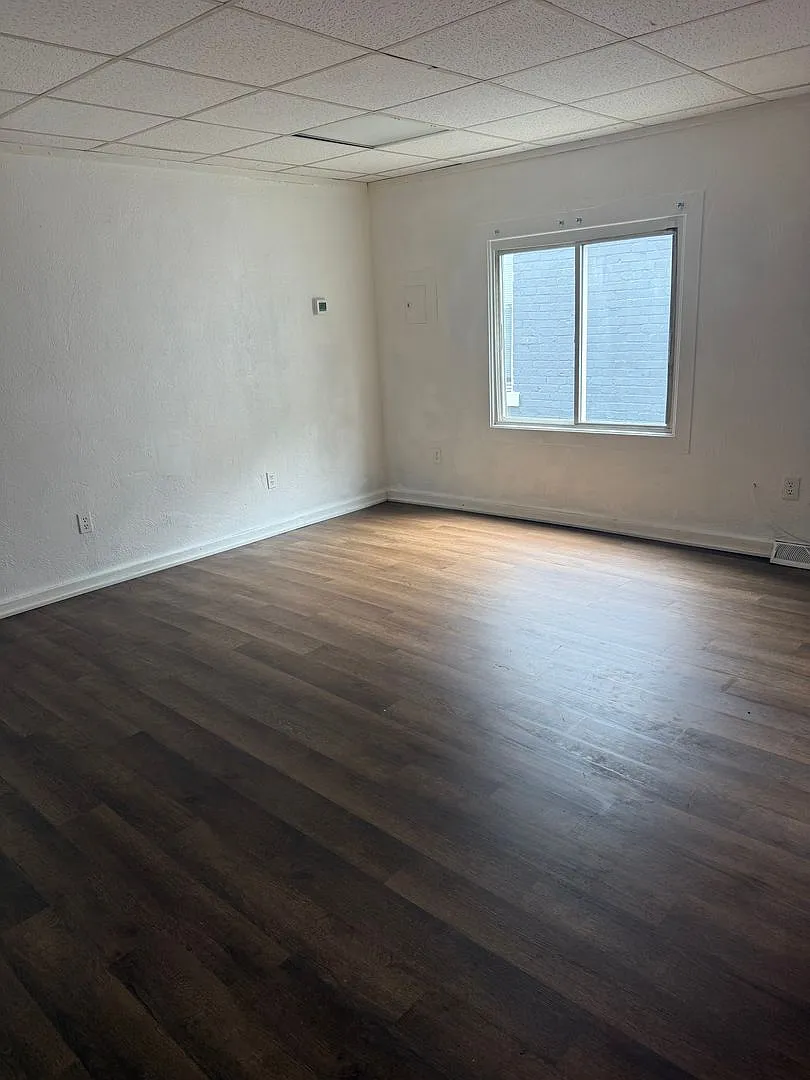 512 Carothers Ave — Photo 4