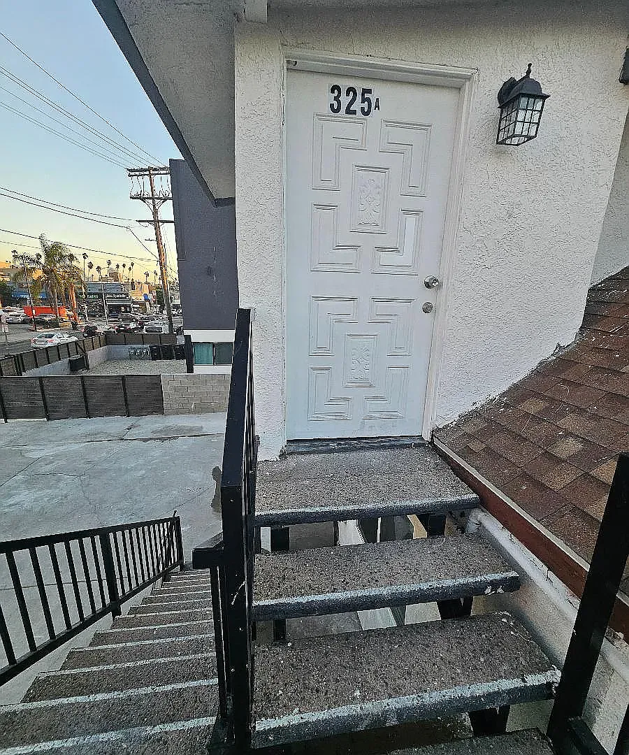 1 bed, 750 sqft, $2,000 — Photo 3