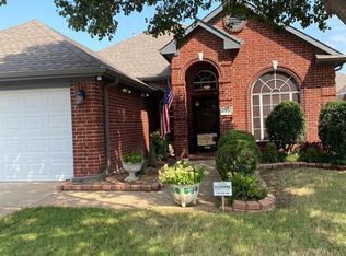 4411 Shadow Oak Dr, Corinth, TX 76208