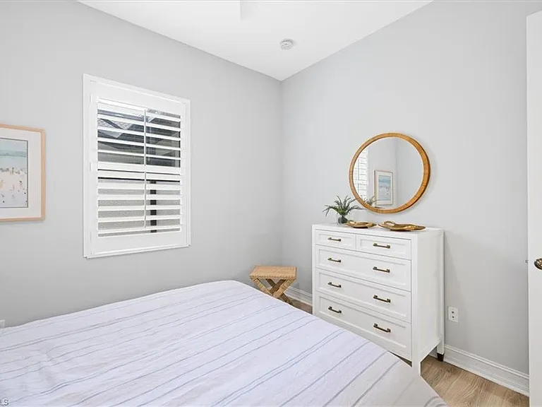 7831 Valencia Ct — Photo 38