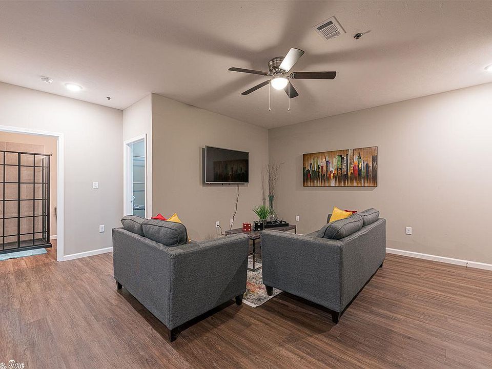 The Lusso 1637 Clifton St Conway AR Zillow