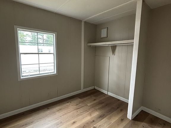 4th image of 606 Fernwood Ln #606