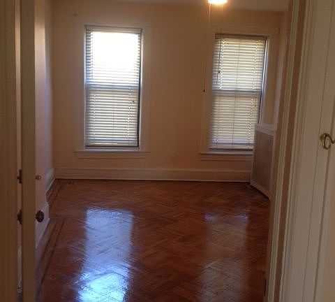 2nd image of 188A Vernon Ave