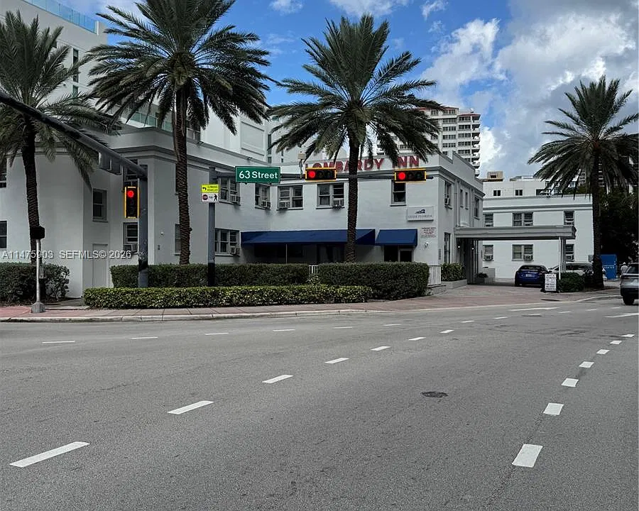 6300 Collins Ave #MANY