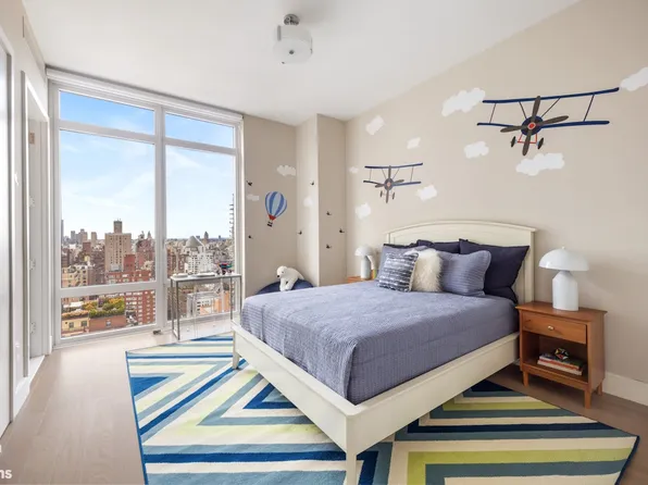 1355 1st Avenue image 10 of 15