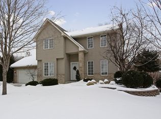 213 Cherry Hill Trl, Hamel, MN 55340