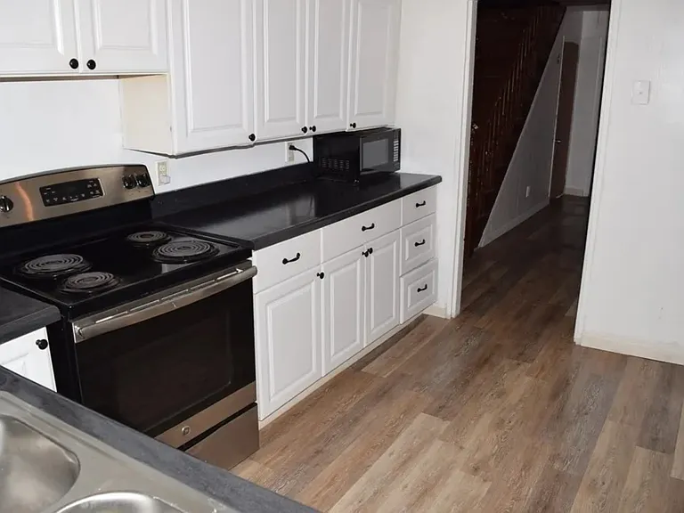 64-66 Circular Ave #64-66 — Photo 19