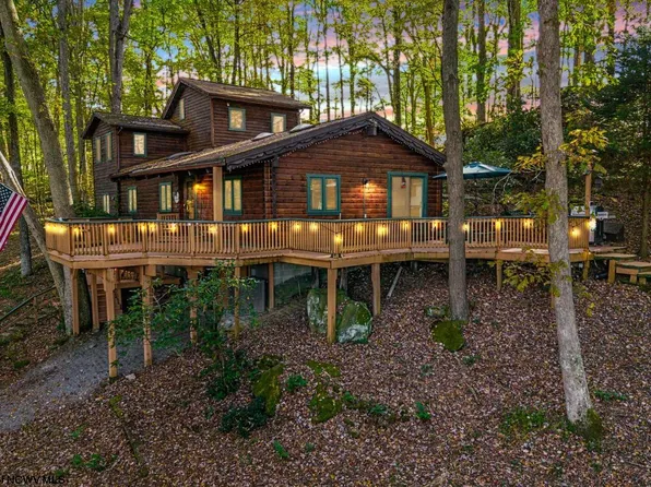 265 Paradise Cir, Morgantown, WV 26508