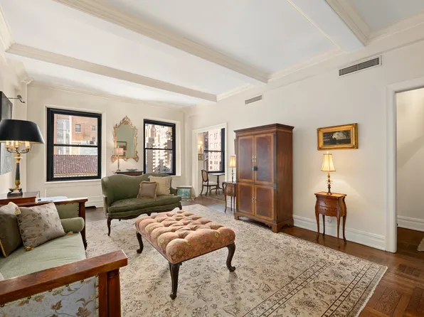 67 Park Avenue 8C image 1 of 9
