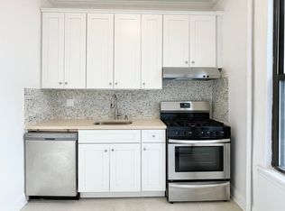 31-42 42nd St #1F, Astoria, NY 11103