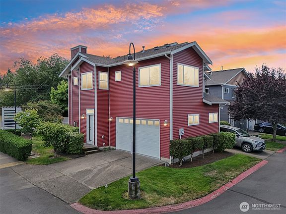 4th image of 6520 127th Street Ct E