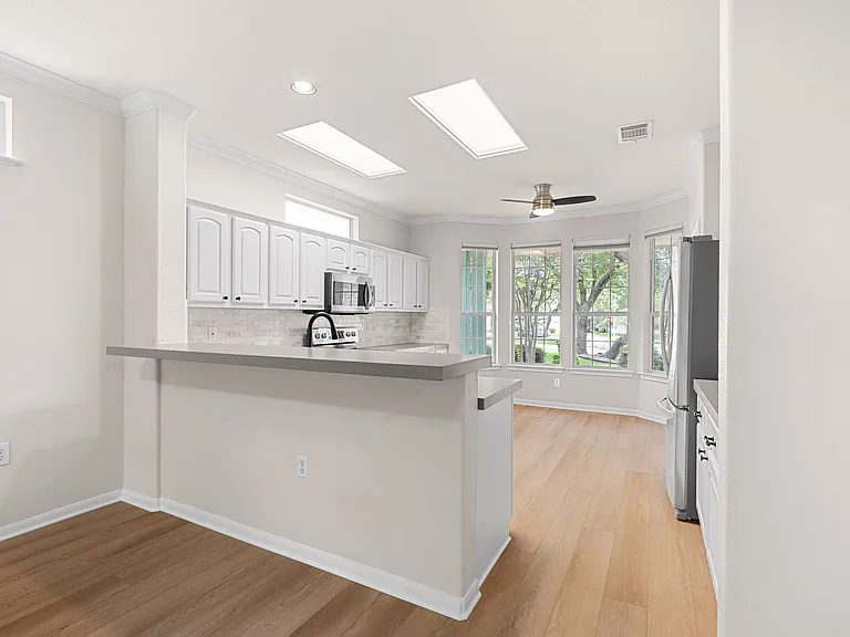 104 Bronco Cir — Photo 11