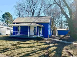 508 E Taylor St, Benton, IL 62812