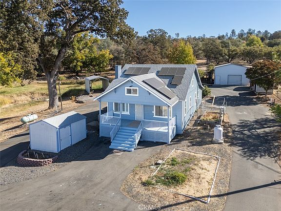 4th image of 200 Oliva Ave