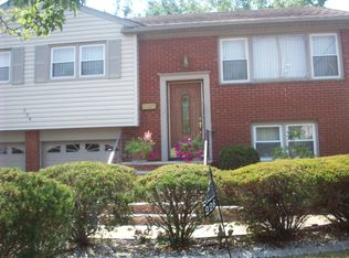 226 Oakland Ter., Hillside, NJ 07205