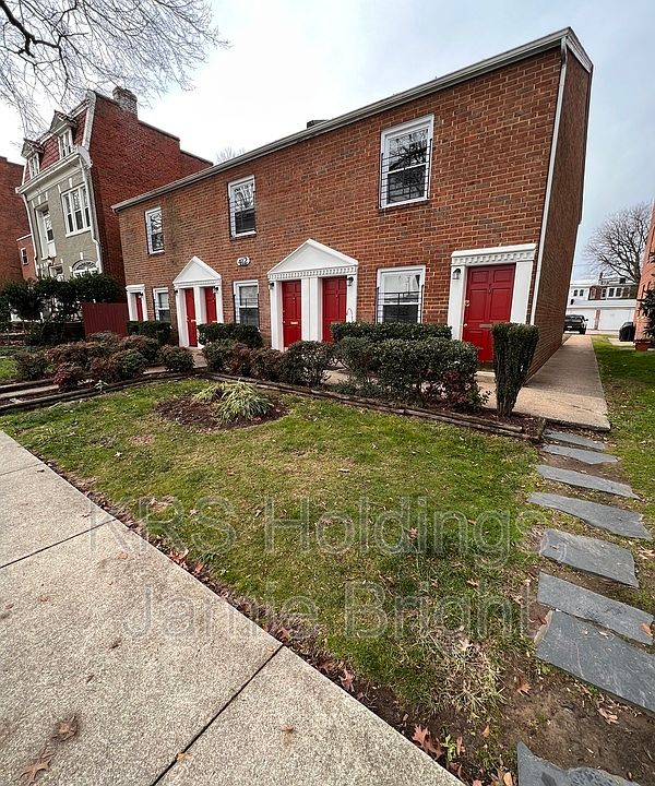 1st image of 412 N Sheppard St APT 1