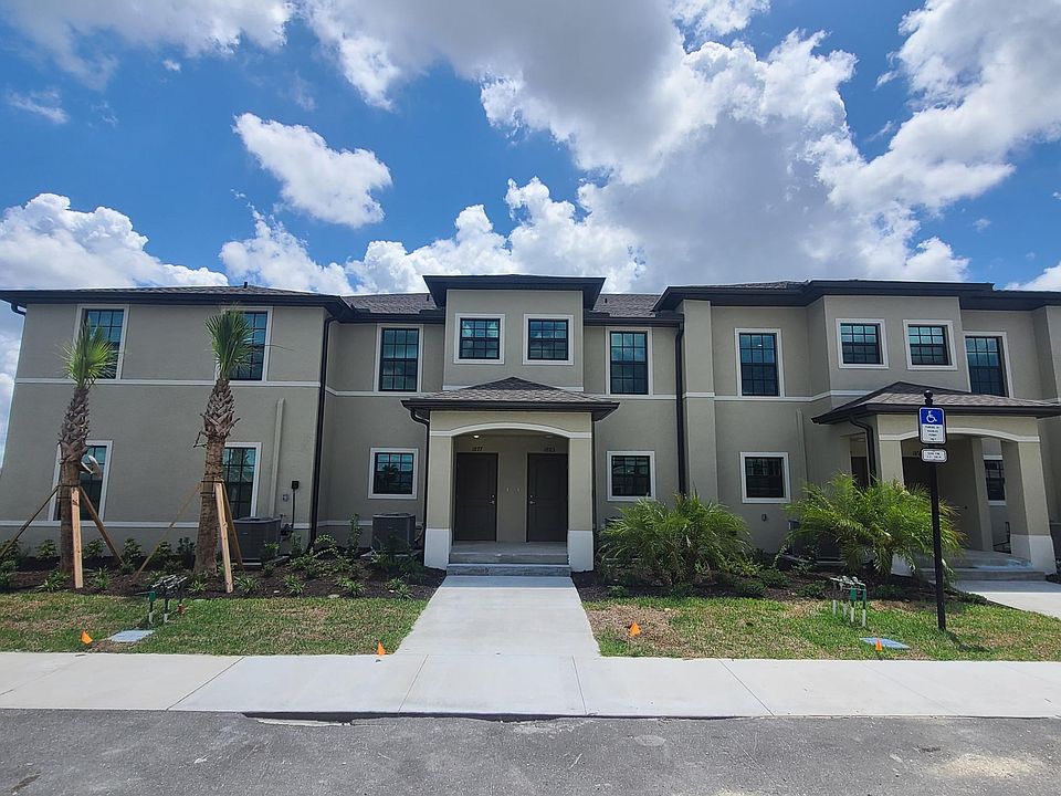 1st image of 1946 Vista Landings Ct