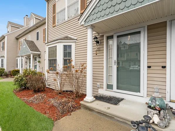 283 Bridge Street #4, Groton, CT 06340