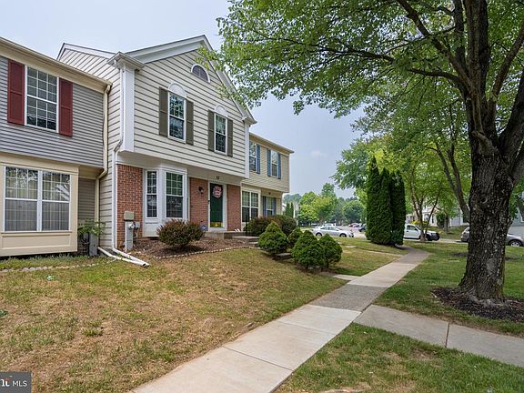 3rd image of 57 Silentwood Ct
