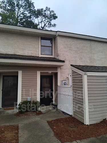 727 S Main St Photo 1