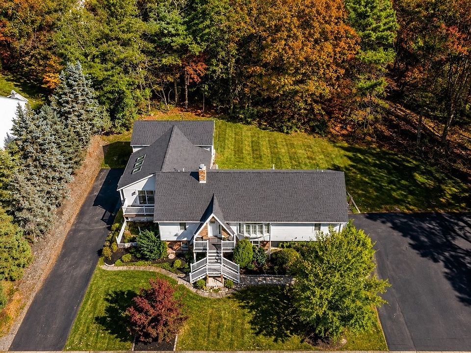 1st image of 5 Flintlocke Rd