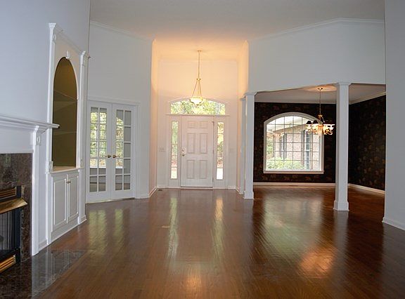 5th image of 1034 Earlmont Dr