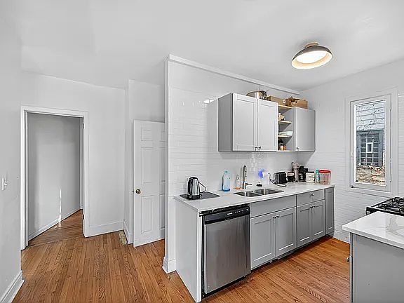 4th image of 1112 Garnett Pl Unit 2