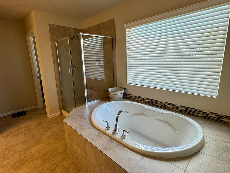 17531 SE Pinnacles St — Photo 26