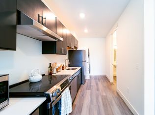 Janie Apartments - Free internet!, Portland, OR 97215